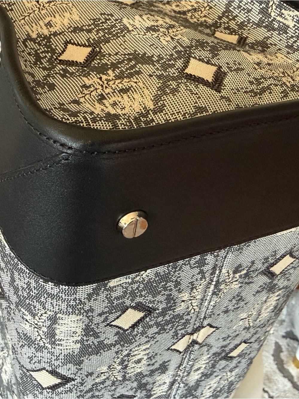 MCM Large Logo Monogram Tote in Gray and Black - Picture 7 of 16